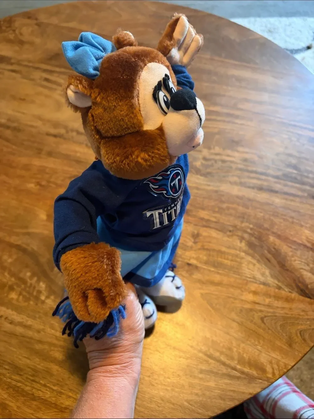 Titans cheer bear 1999 NFL official